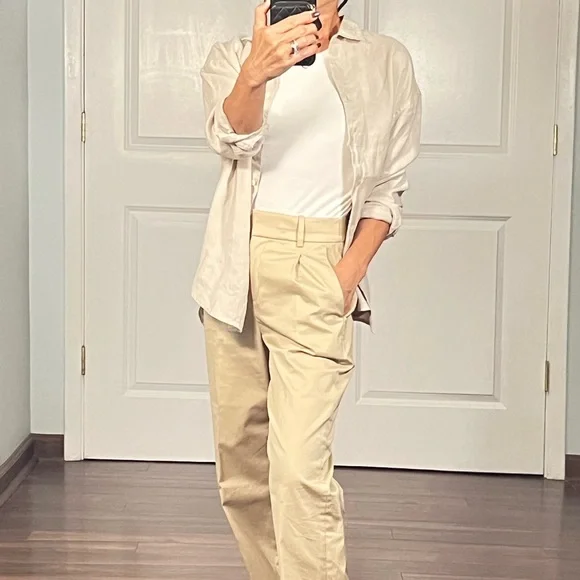 Uniqlo 100% linen essential Button Down Shirt size XS - Picture 2 of 11